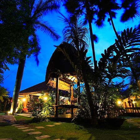 Ubud Hotel And Villas Malang Esterno foto