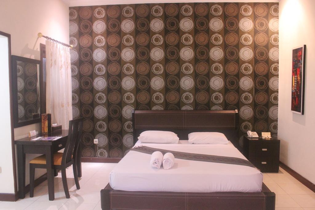 Ubud Hotel And Villas Malang Esterno foto